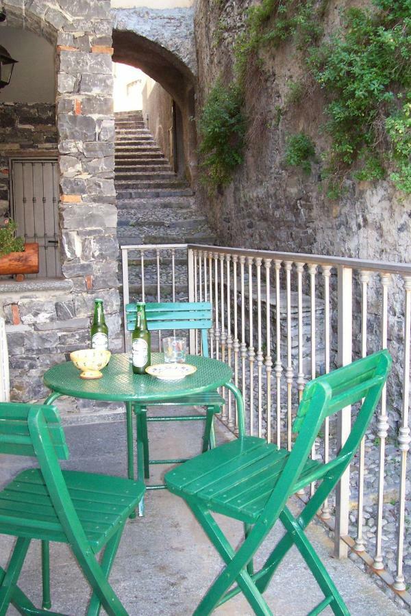 Appartamento Contrada Vecchia Varenna Luaran gambar
